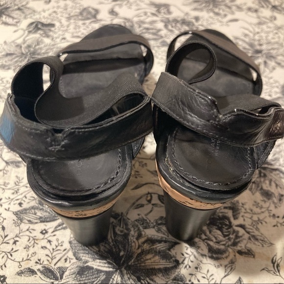 DONNA KARAN Sz 37.5 Chunky Heel Platform Strappy Leather & Elastic Sandals - Picture 9 of 13